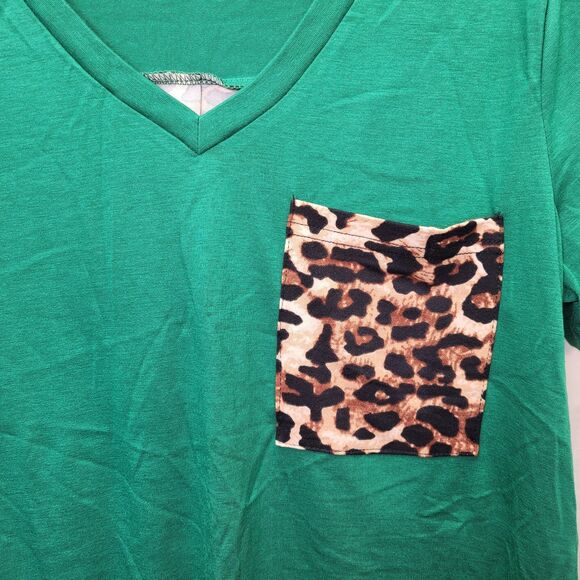 Women's Green V-Neck Short Sleeve Top With Leopard Print Pocket & Back Casual M - Picture 4 of 7